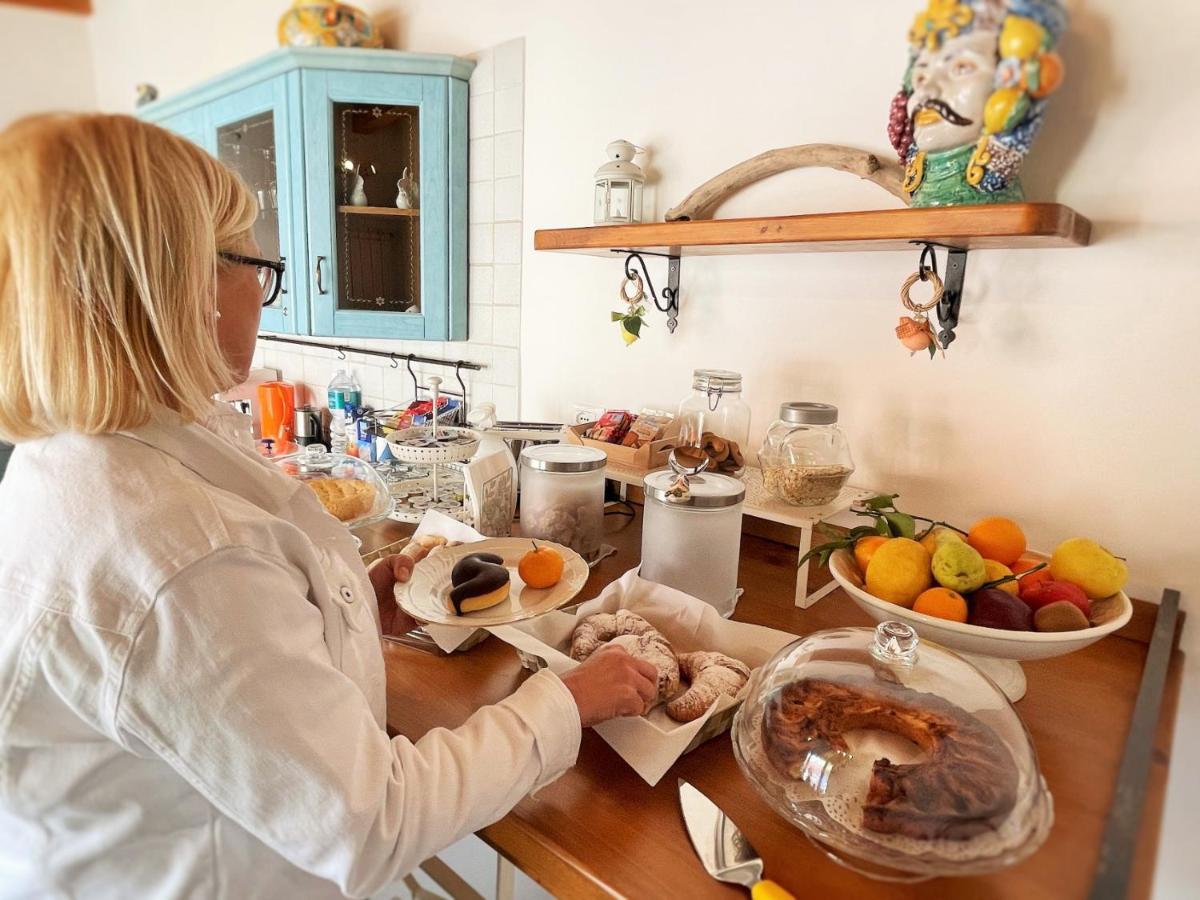 B&B Evelyne Taormina Eksteriør bilde