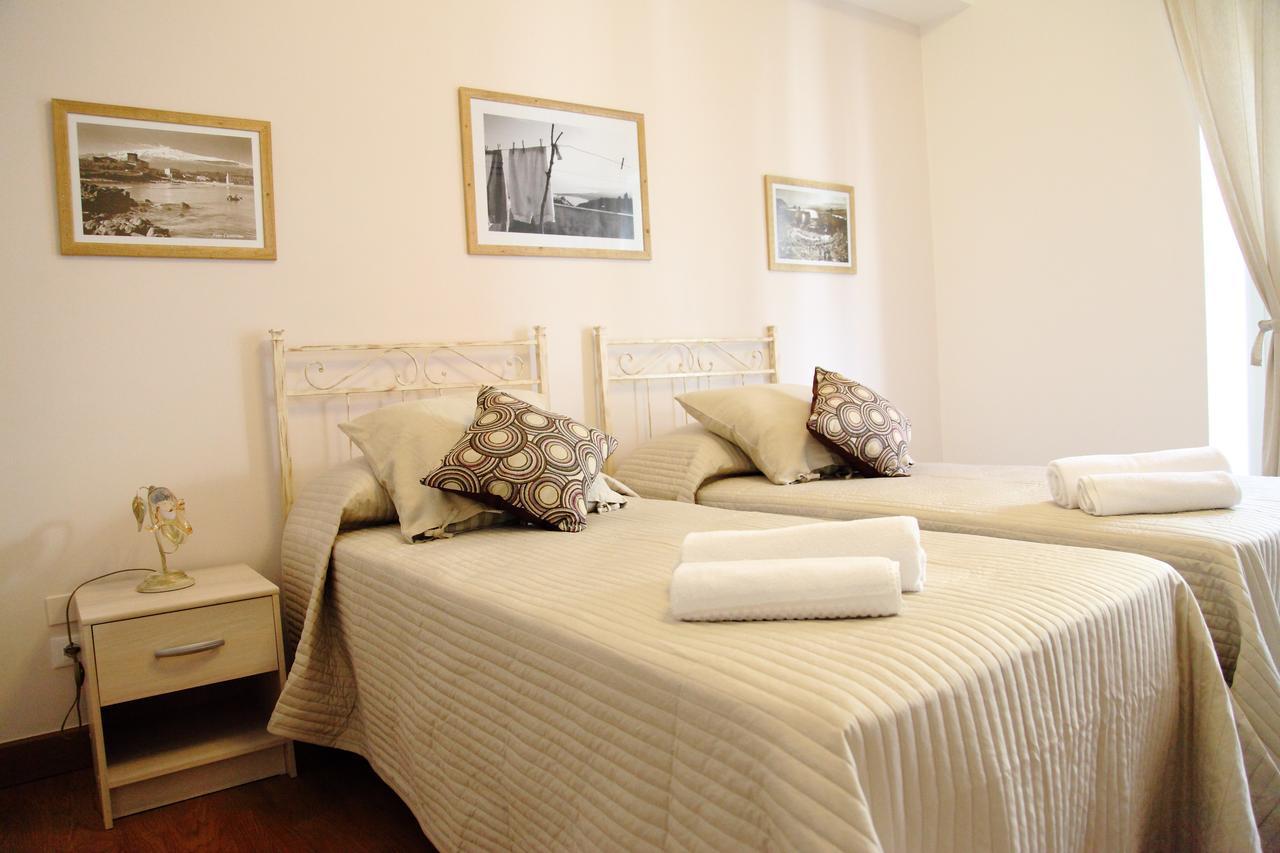 B&B Evelyne Taormina Eksteriør bilde
